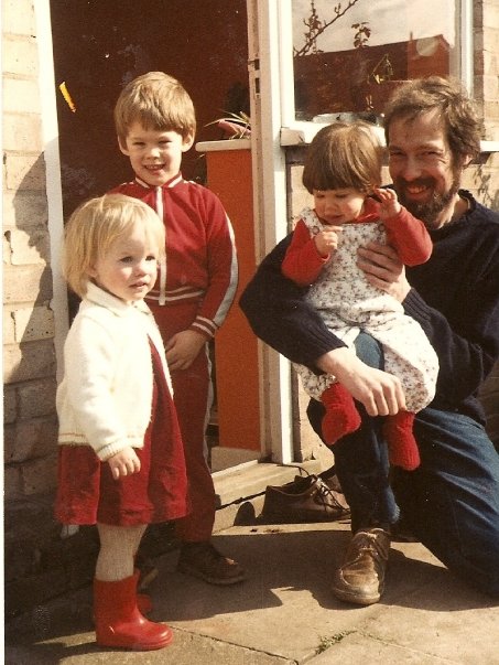 10399657_42915569156_1389_n